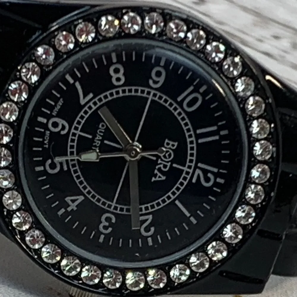 Bora Black Crystal Rhinestone Bezel Watch Quartz Analog‎ Fashion Timepiece